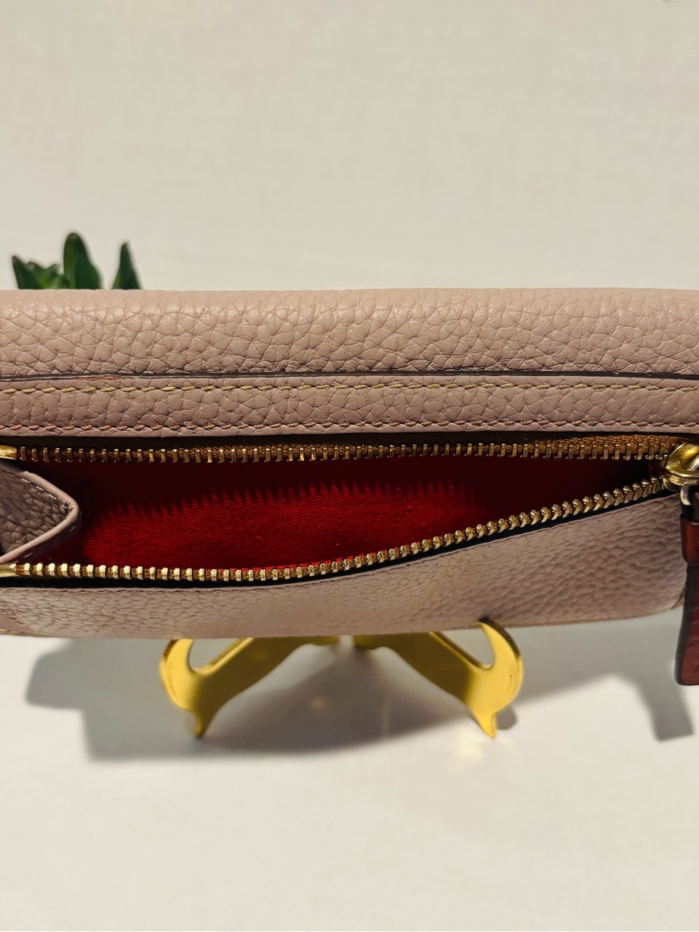 Dooney & Bourke Pebble Leather Wallet w - Picture 5 of 10